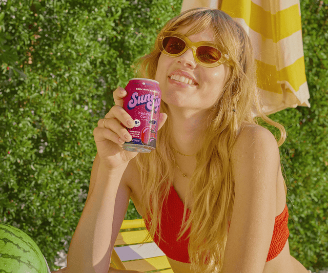 SunSip’s Thirst Trap IRL Serves Free Sips & Flirty Vibes in NYC SunSip’s Thirst Trap IRL Serves Free Sips & Flirty Vibes in NYC