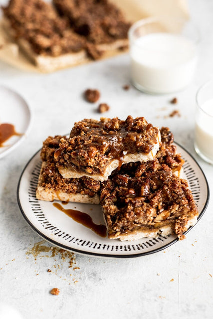 Caramel and Apple Crumble Bars